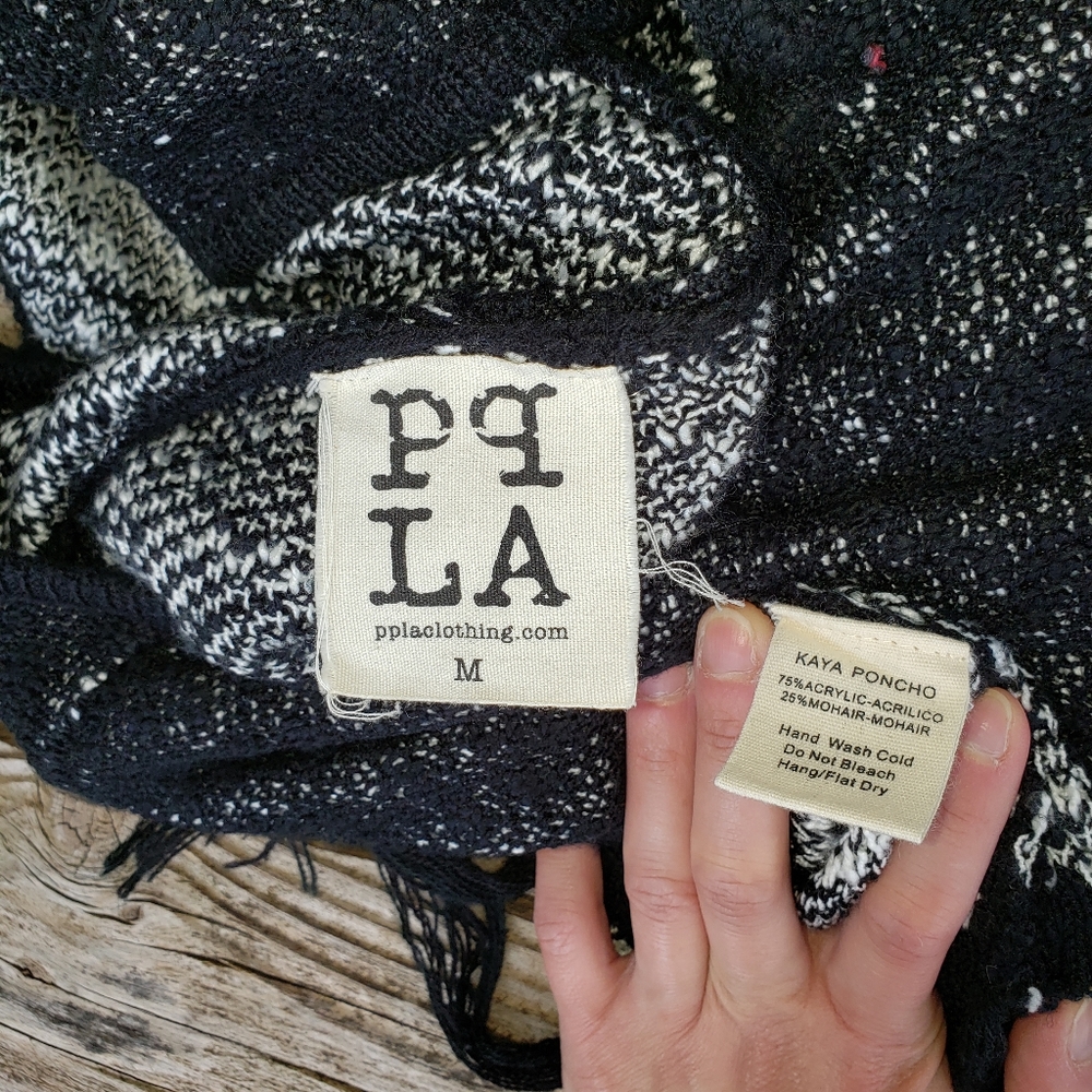 PPLA Clothing Poncho - Picture 4 of 4